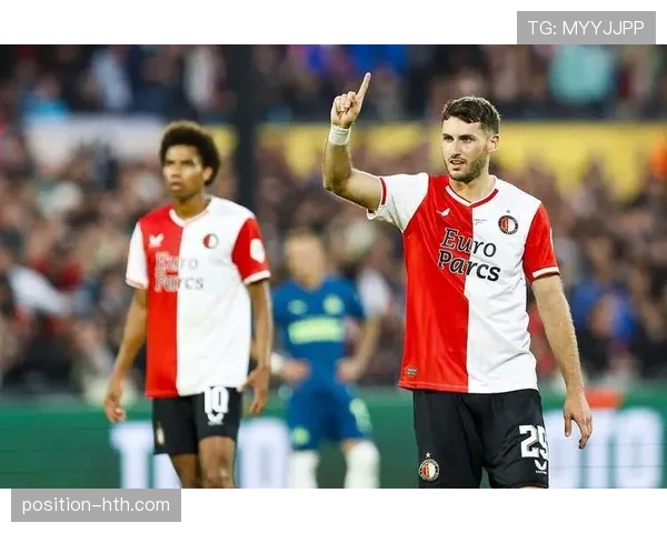 费耶诺德主帅战术风格解析:高压逼抢与边路进攻成鲜明标签 费耶诺德主帅战术风格解析:高压逼抢与边路进攻成鲜明标签